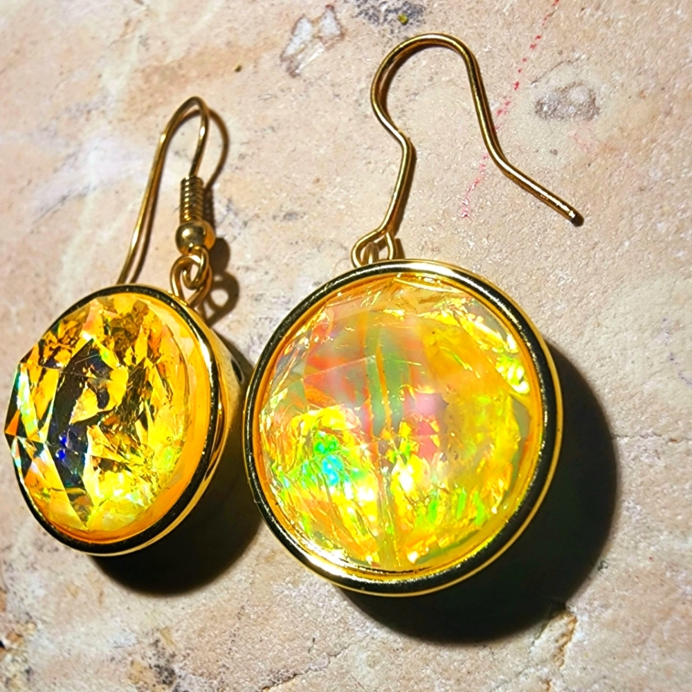 Bright Brilliant yellow gold faceted gemstone dangle earrings